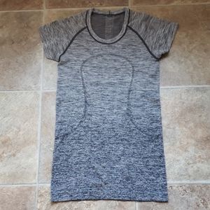 Lululemon swiftly top